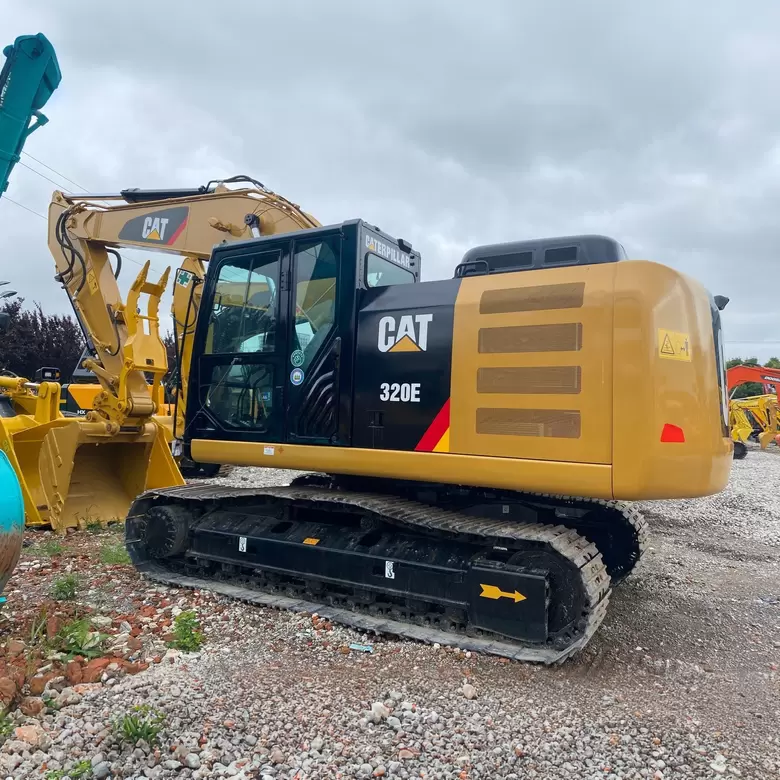 — Caterpillar 320E