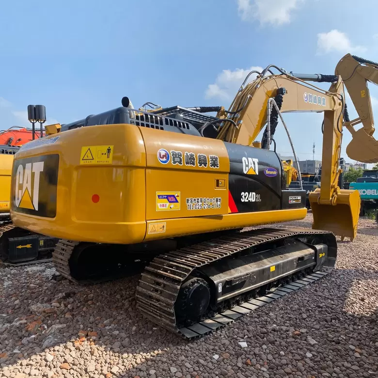— Caterpillar 324D2
