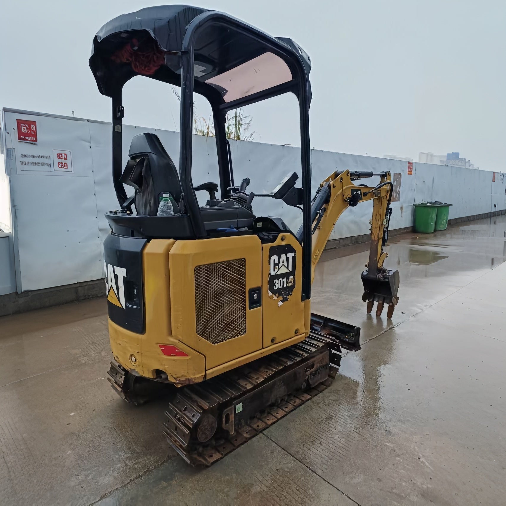 — Caterpillar 301.5, used excavator for export from China