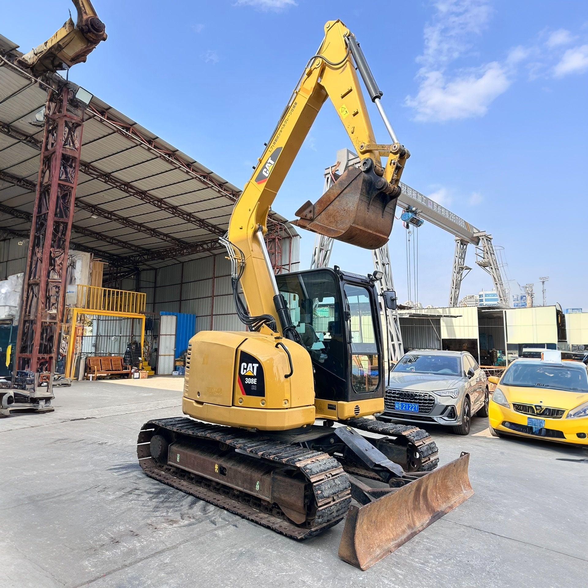 — Caterpillar 308E