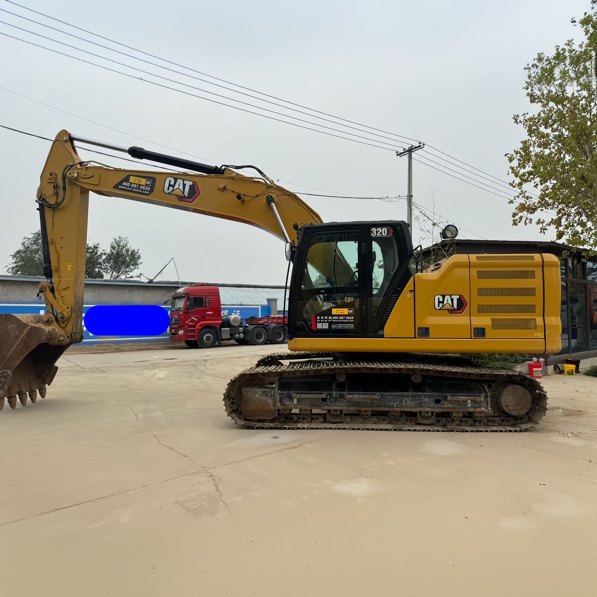 — Caterpillar 320