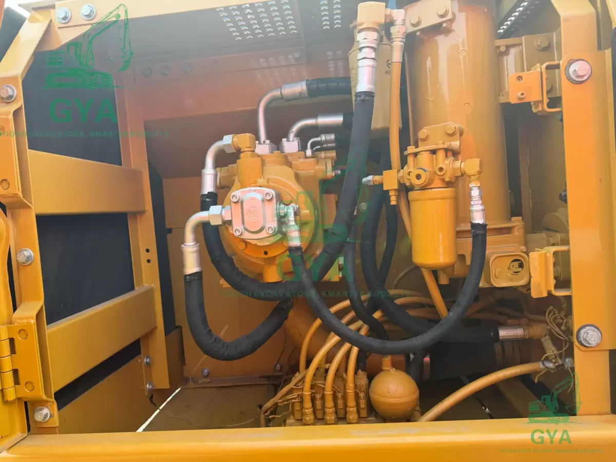 2015 Caterpillar CAT 320B detail photo 4