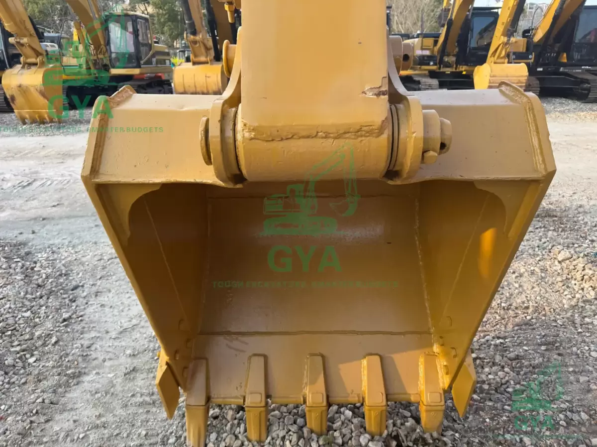 2015 Caterpillar CAT 320B detail photo 6