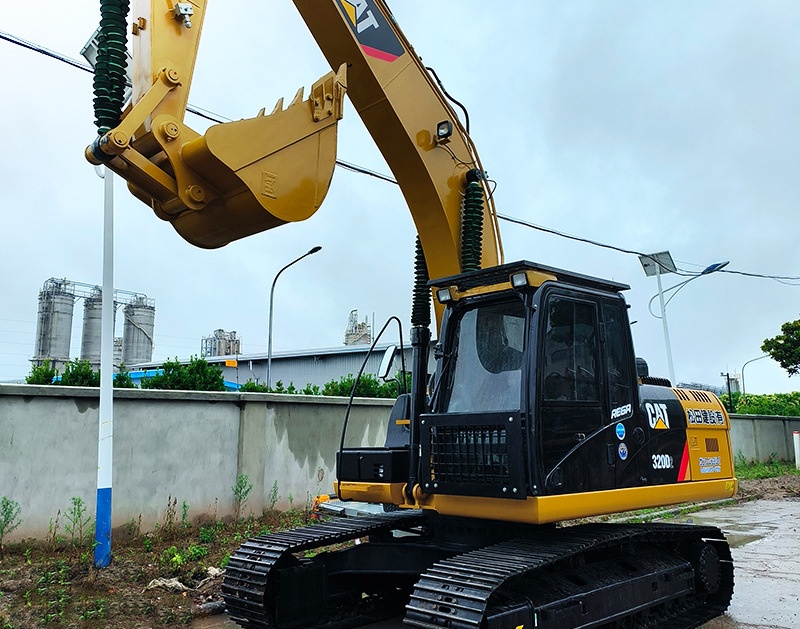 — Caterpillar 320C, used excavator for export from China