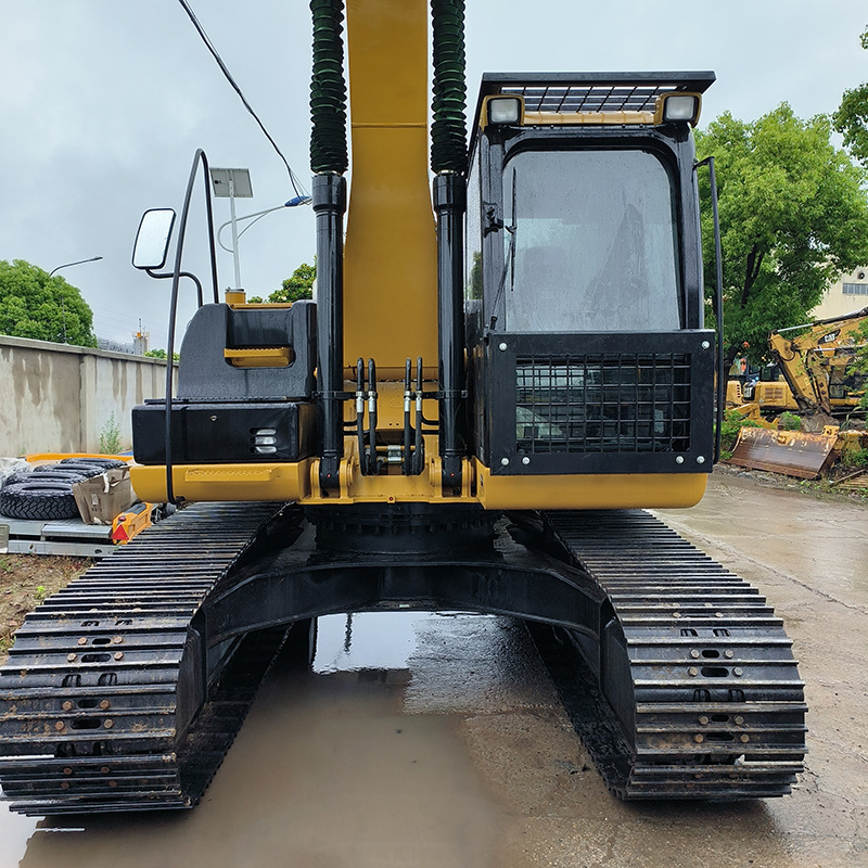 — Caterpillar 320C detail photo 2