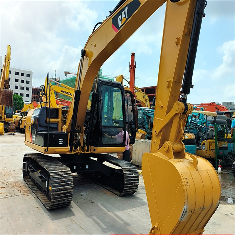 — Caterpillar 320D