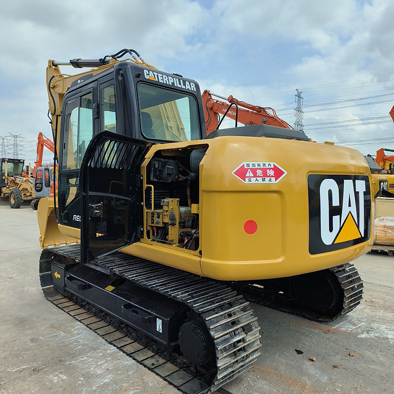 — Caterpillar 320D detail photo 4