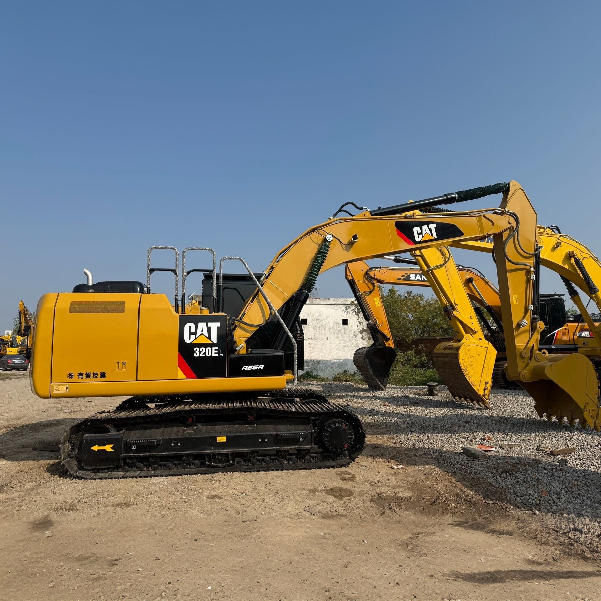 — Caterpillar 320EL, used excavator for export from China