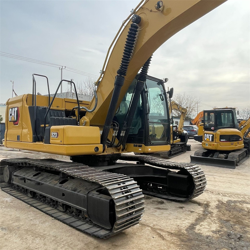 — Caterpillar 323 detail photo 3