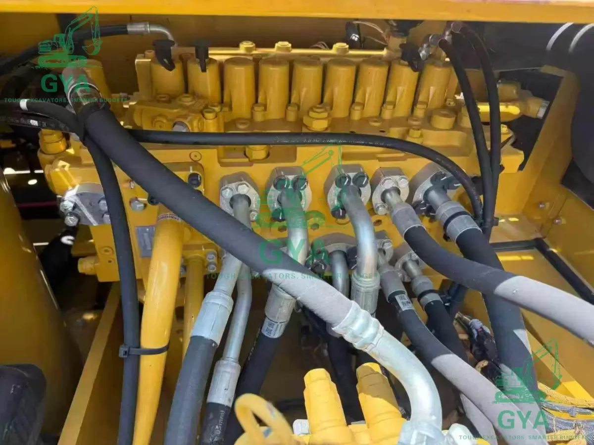 2022 Caterpillar CAT 323GC detail photo 2