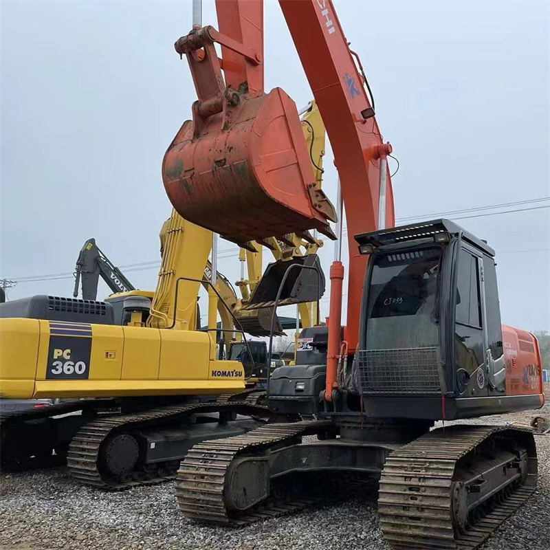 — Caterpillar 349 detail photo 2
