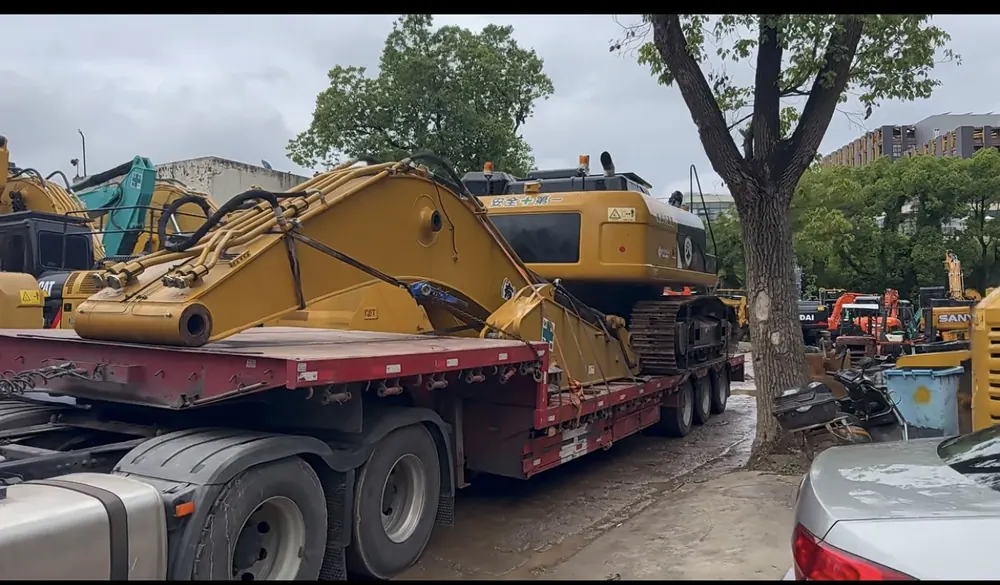 Used excavators held in the yard in China