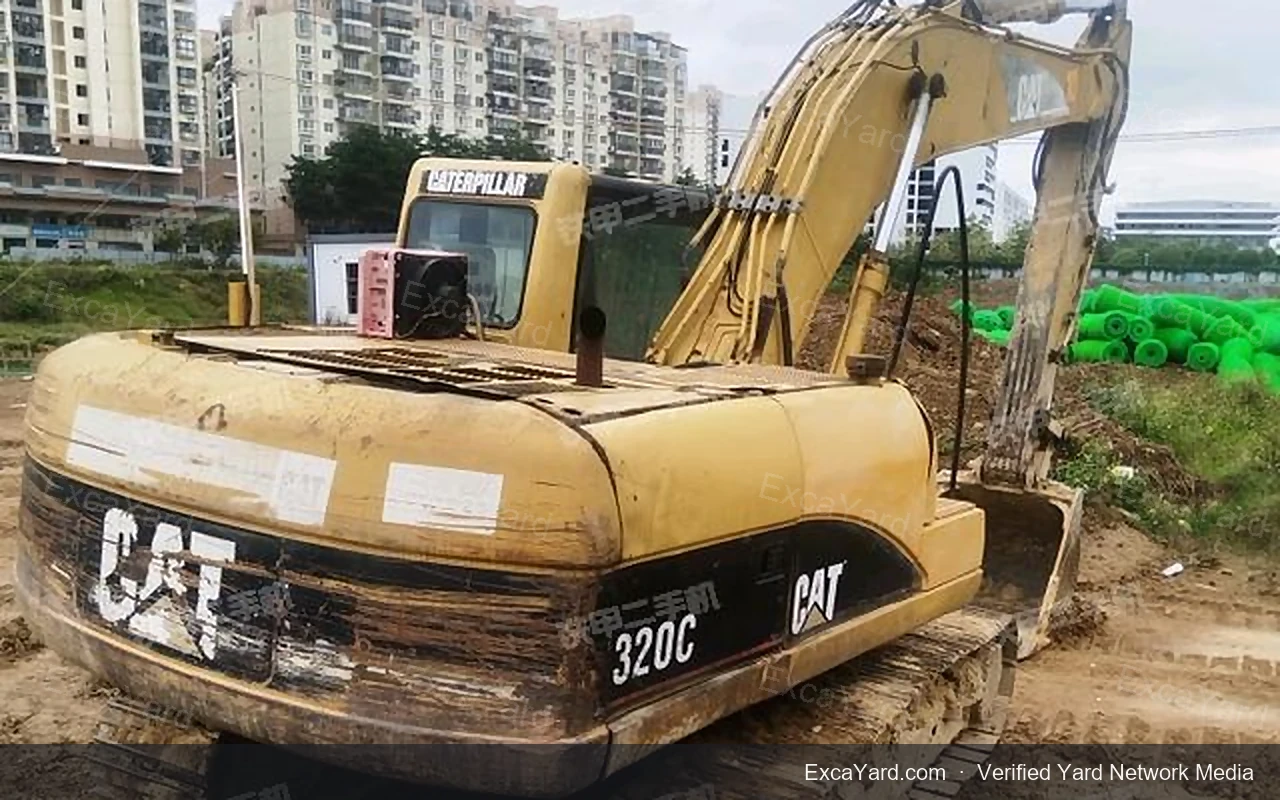 2003 Caterpillar 320C detail photo 2