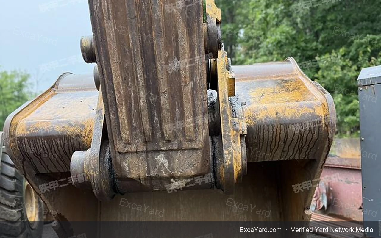 2022 Caterpillar 352